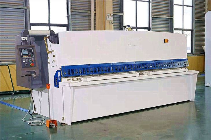 HGWADE-135T/4000 hidraulikus hajlítógép