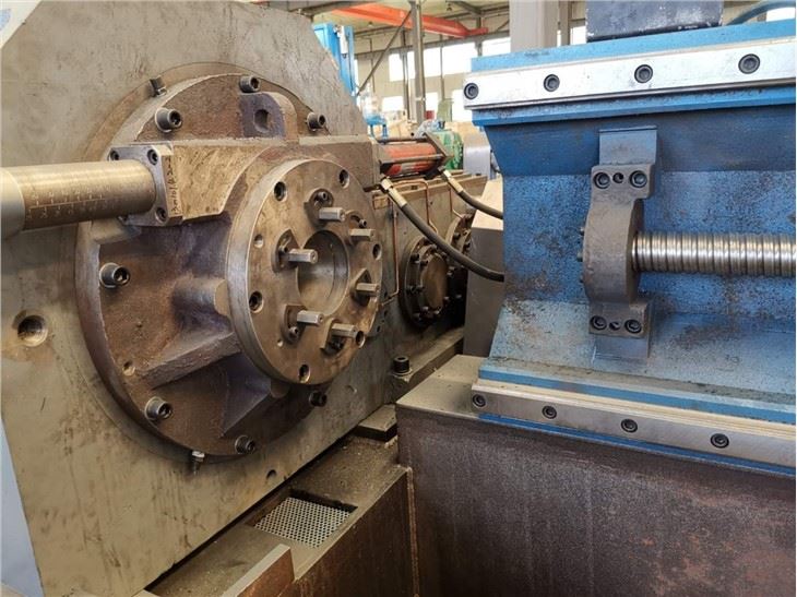 High Efficiency With Low Price Semi-auto Round Bar Centerless Peeling Machine